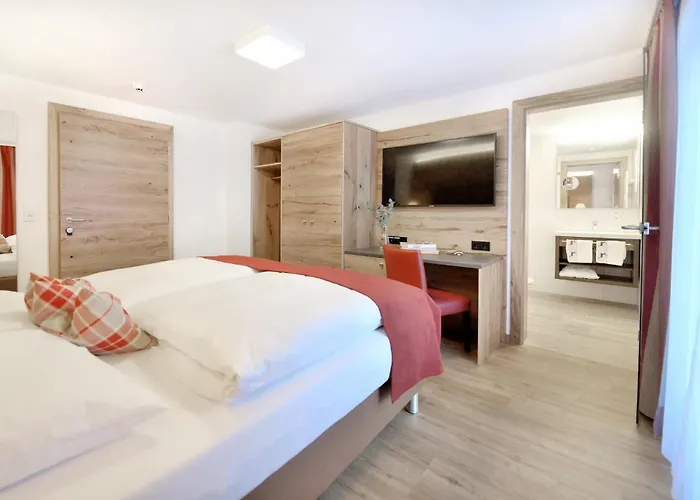 Hotel Alpina